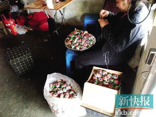 ■负责加工玩具的多是家庭式作坊。
